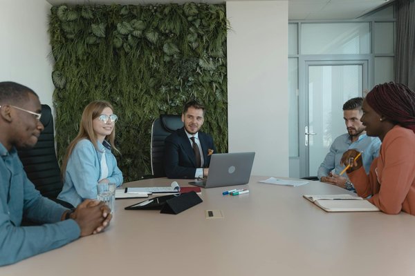 Navigating uk employment law: essential compliance tips for startups